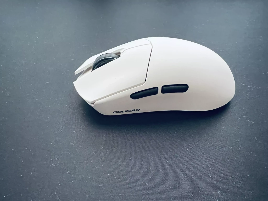 Test de la Cougar Revenger Pro 4K : la souris gaming ultra-légère au rapport qualité:prix exceptionnel 3