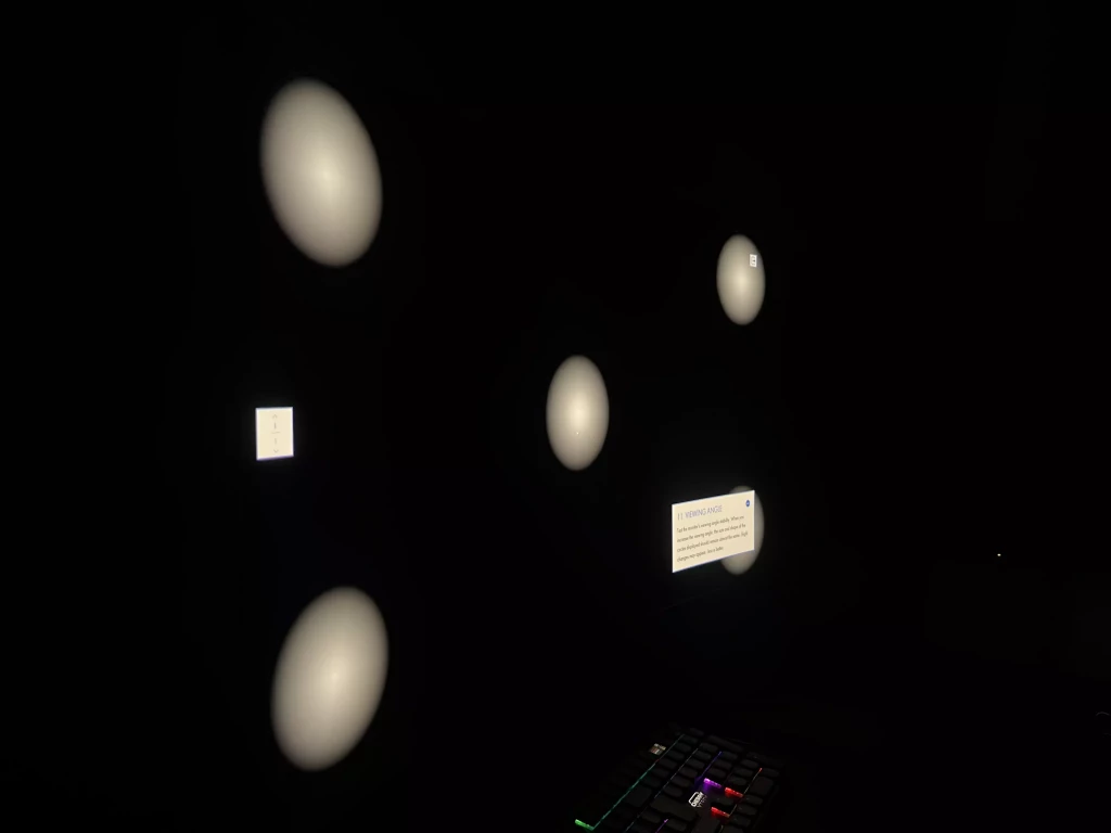 Test MSI MPG 321CURX QD OLED - TechPi.fr angle de vue