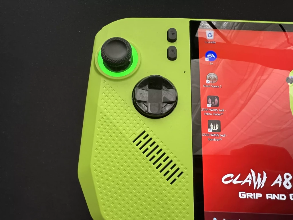 Test MSI Claw A8 BZ2EM-040FR plus puissante, plus endurante, plus convaincante gauche