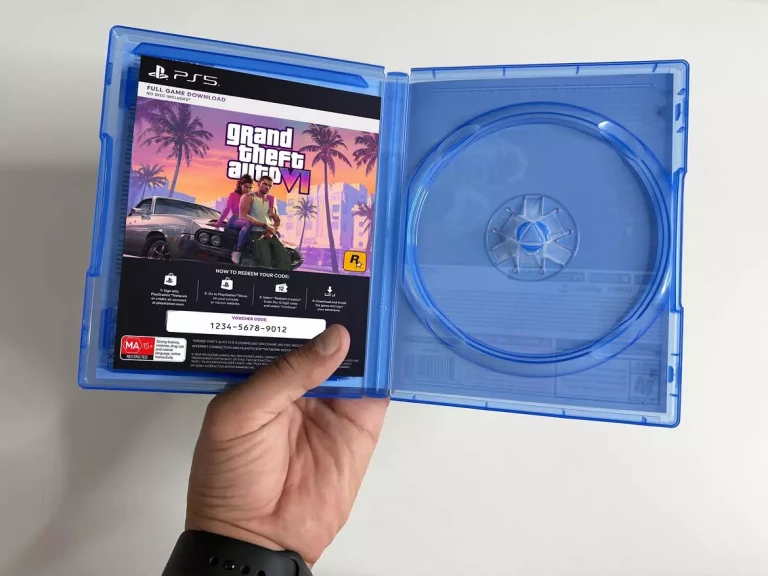 Console PlayStation 5 et jeux physiques concernés par la fin des disques en 2028
