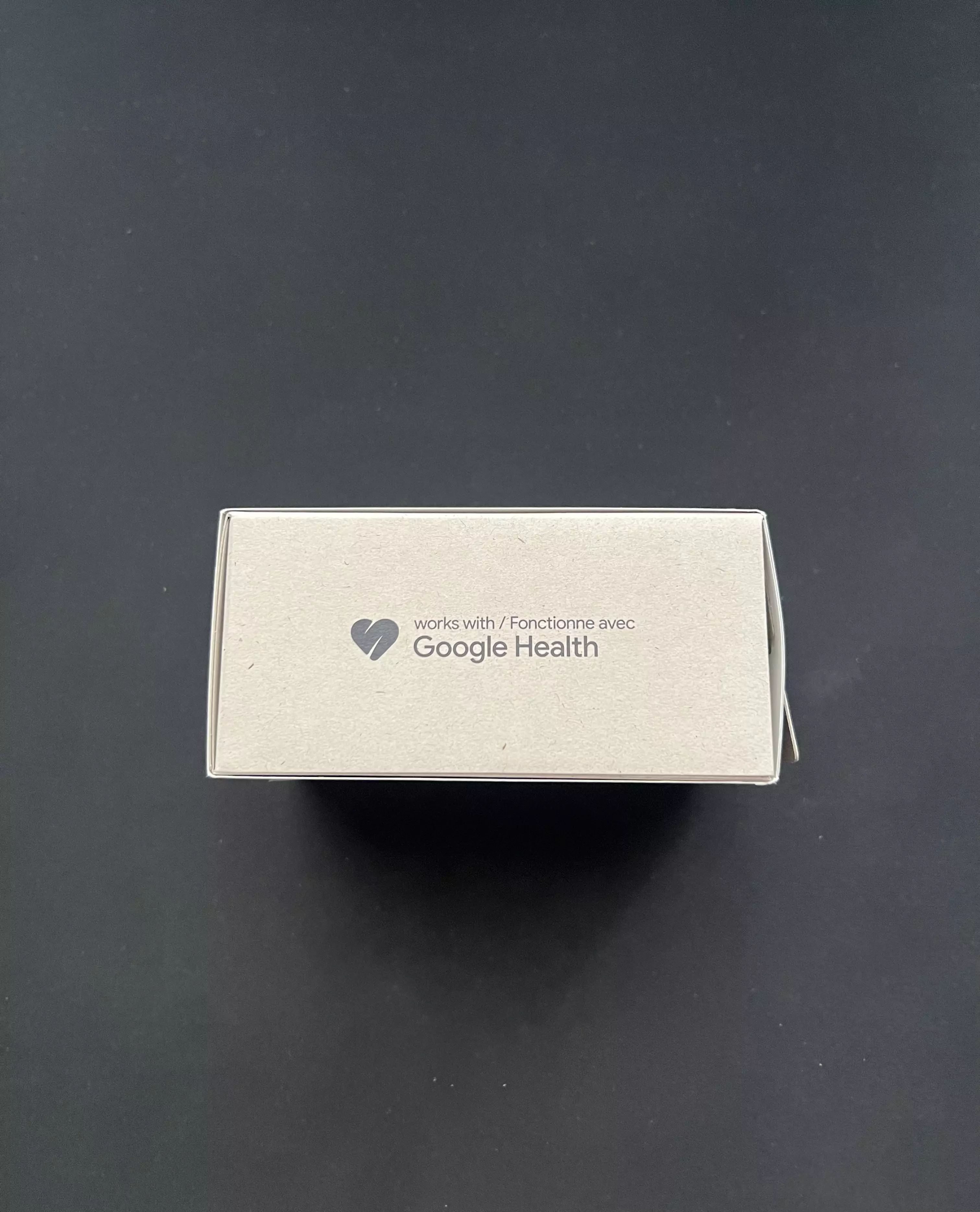 Boîte du Google Fitbit Air indiquant la compatibilité Google Health