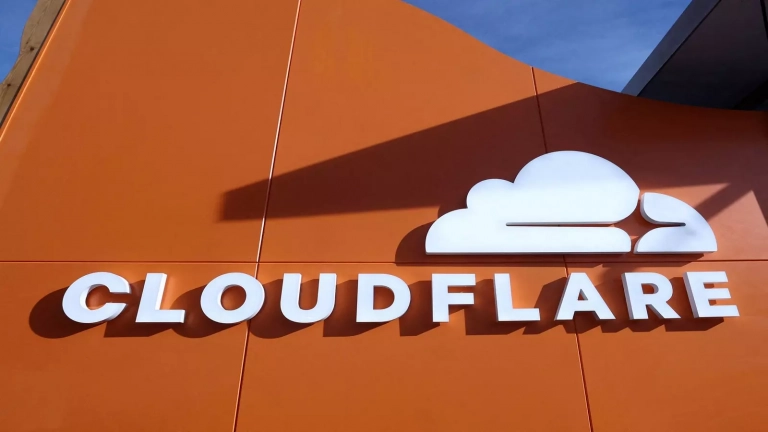 Cloudflare a bloqué 23,2 millions d’attaques DDoS en seulement six mois