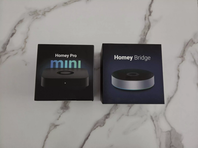 homey-pro-mini-homey-bridge-boites