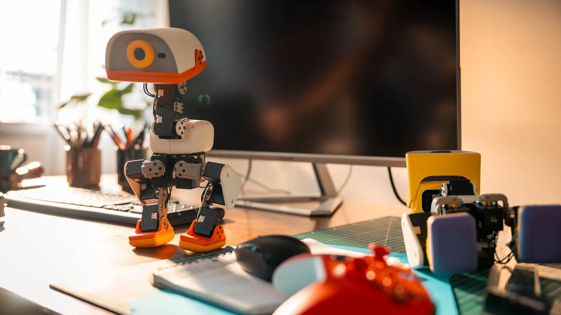 Microduck, le robot bipède de Hugging Face vendu 399 dollars