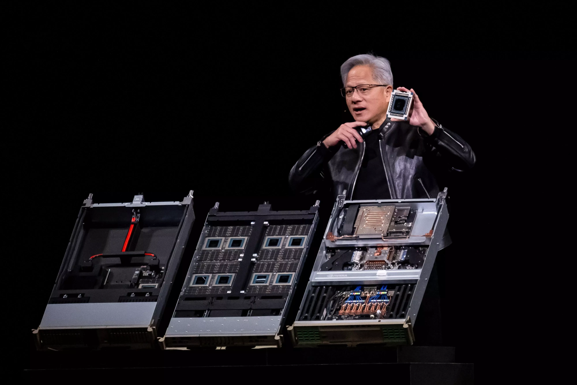 Logo NVIDIA avec représentation du modèle Nemotron 3.5 Lightning de 30 milliards de paramètres