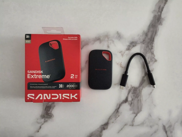 sandisk-extreme-portable-ssd-v3-2to-boite-cable