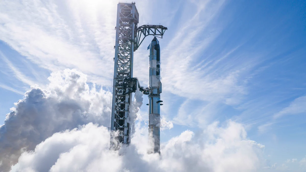 Starship Flight 14 sur son pas de tir avant le lancement du 28 septembre 2026