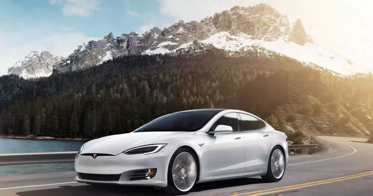 Tesla Model Y concernée par un rappel massif en Chine lié aux systèmes d’ouverture d’urgence des portes.