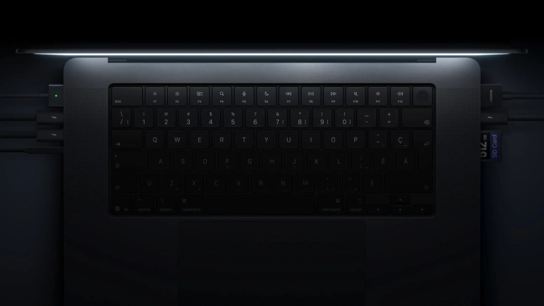 Apple-Macbook-Pro-OLED-Tactile-1