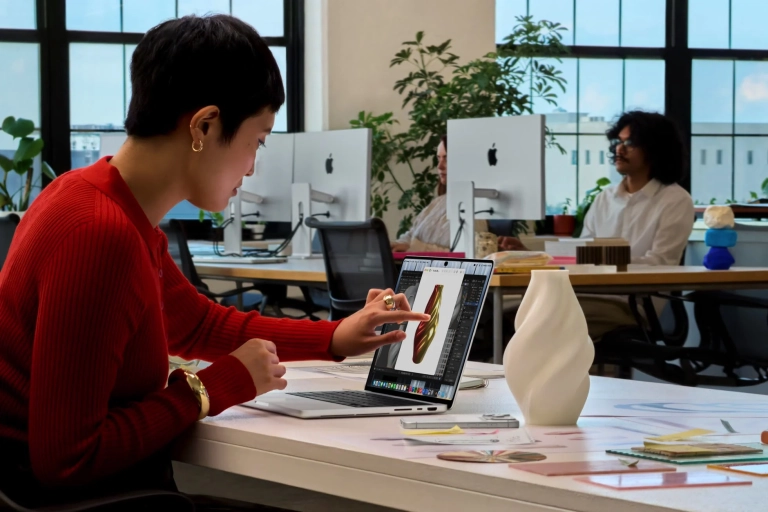 Apple-Macbook-Pro-OLED-Tactile-3